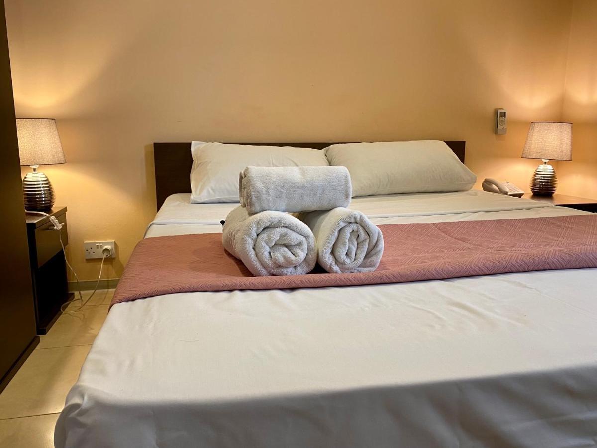 Malta Paradise Hotel San Ġiljan Buitenkant foto