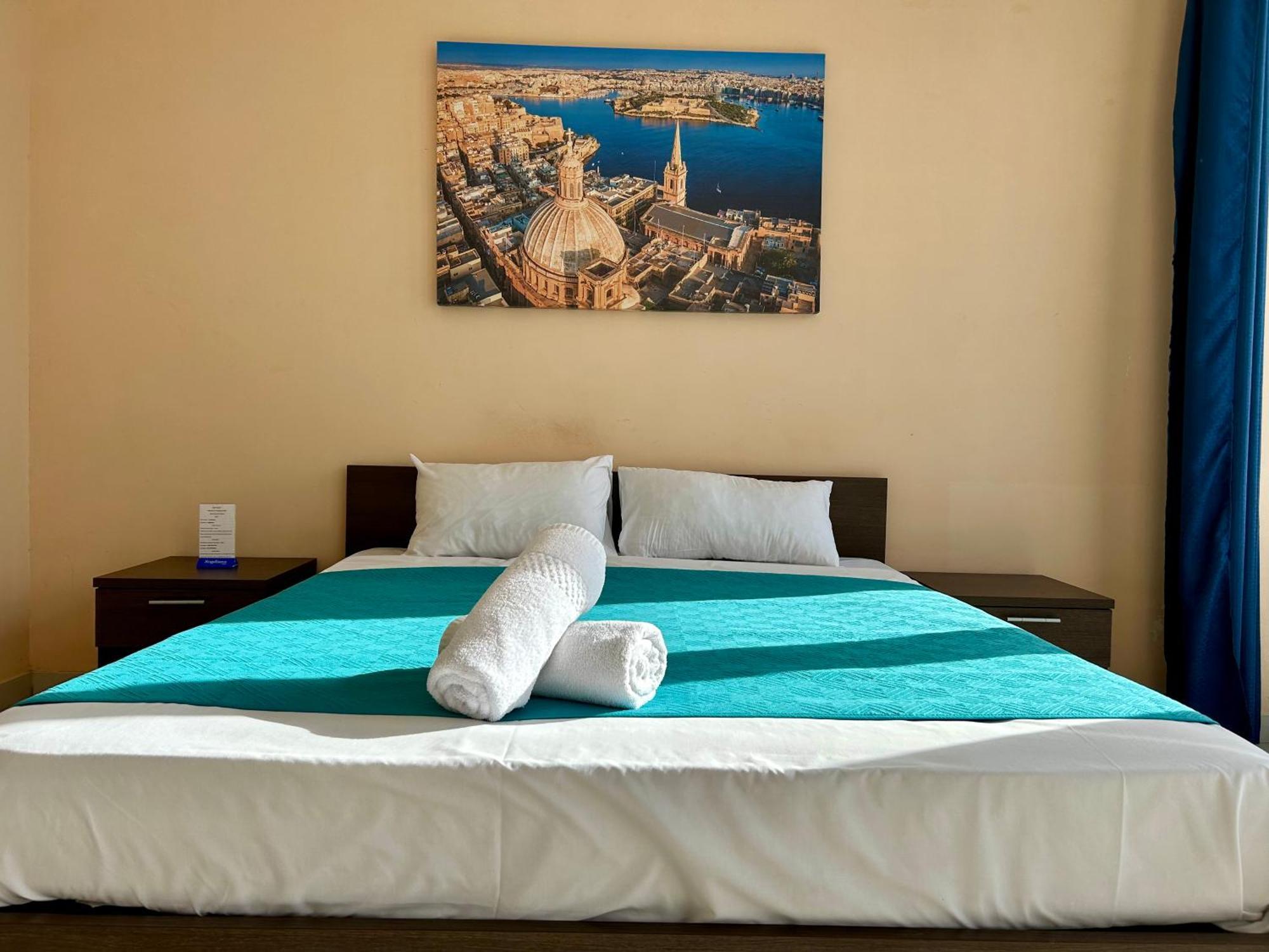 Malta Paradise Hotel San Ġiljan Buitenkant foto