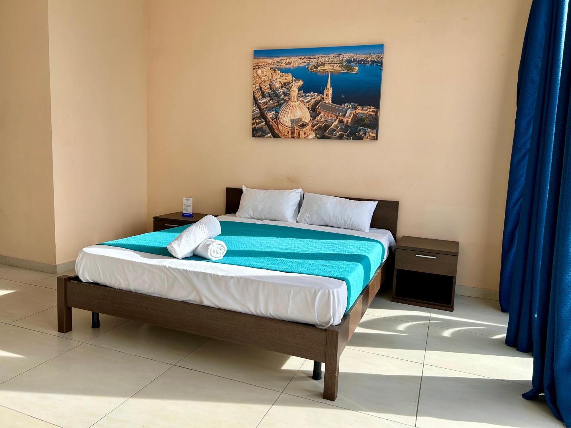 Malta Paradise Hotel San Ġiljan Buitenkant foto